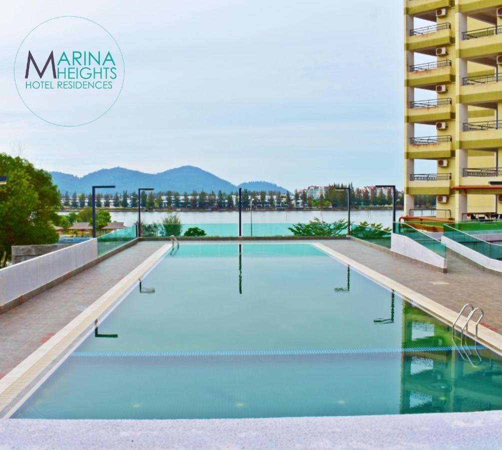 Marina Heights Hotel Residences Lumut Bagian luar foto